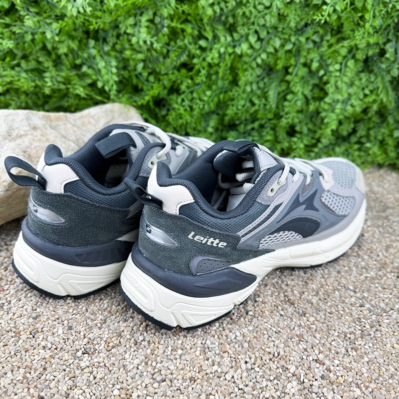 Чоловічі кросівки Run шкіряні VS-002004-2 Бежеві з сірим Чоловічі шкіряні VS-002004-2 Бежеві з сірим
